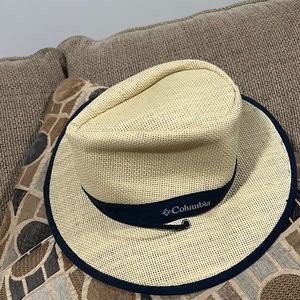 Columbia hat size S/M